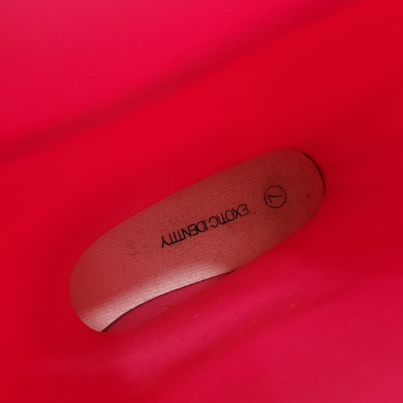 2 pairs of rubber rain boots - Picture 6 of 7